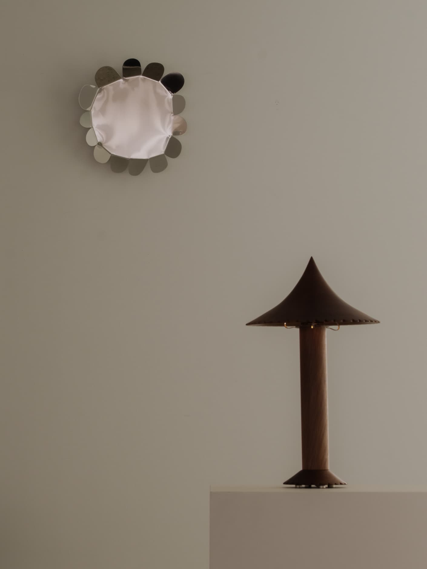 The ¨Pole and Fringe¨ Lamp