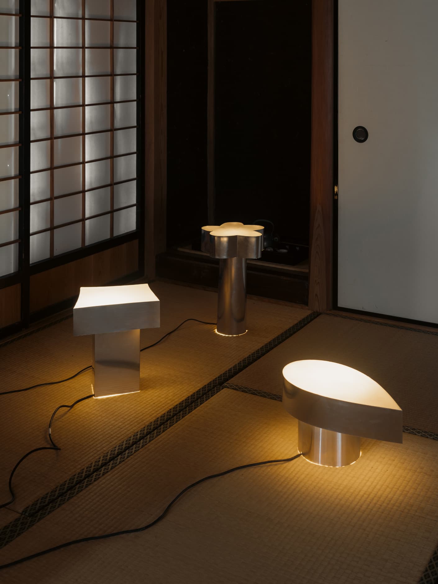 The ''Compass'' Flower Lamp image 1
