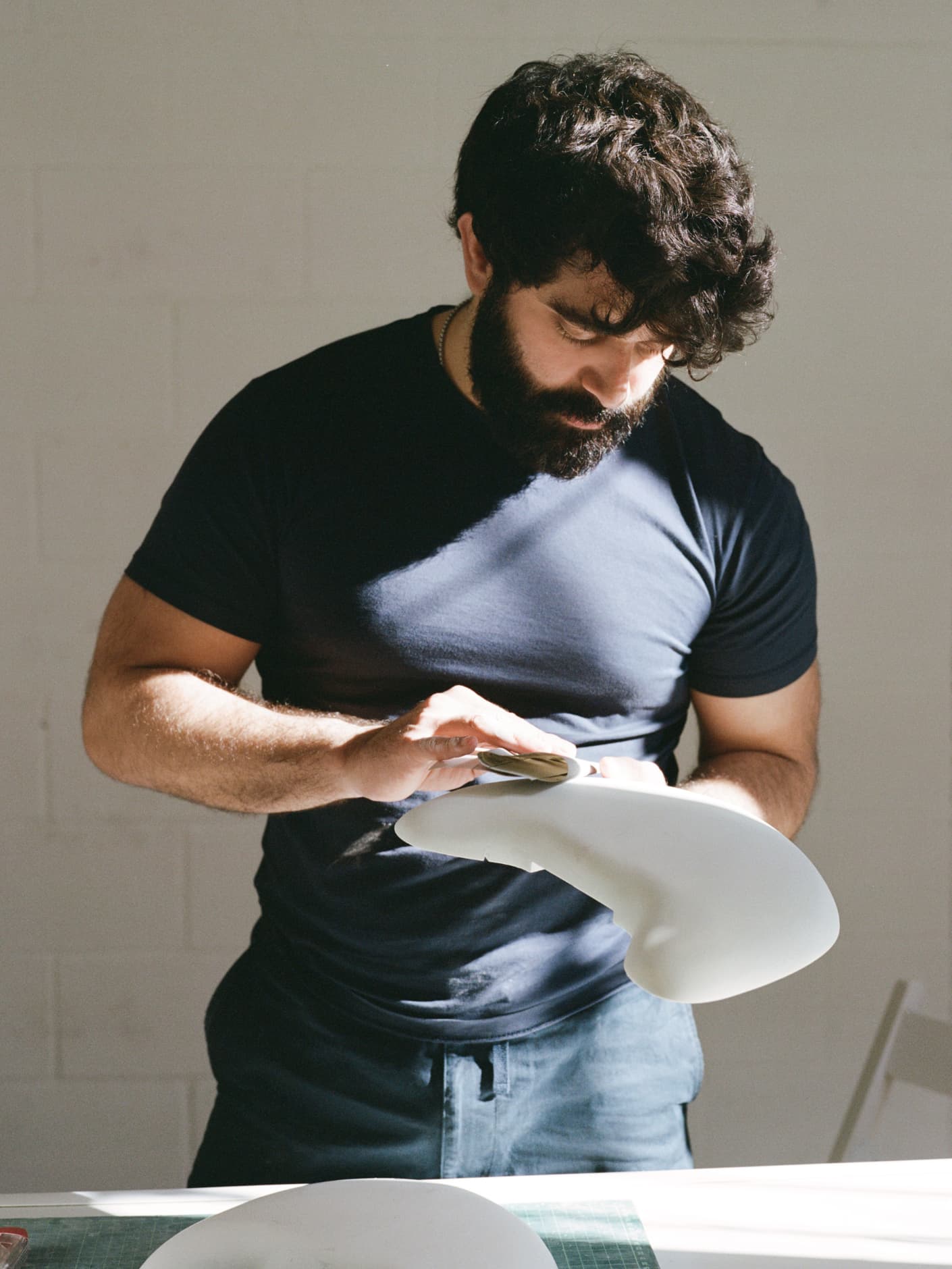 Kilzi-lighting_Designer-Lamp_Collectible-design_Spanish-designer_Design-Miami_Cashew-Lamps_Organic-design_Brutalist-design_Contemporary-lighting_Nature-inspired-design_Design-table-Lamp_artistic-Lamp_The-Cashew-Lamp_6