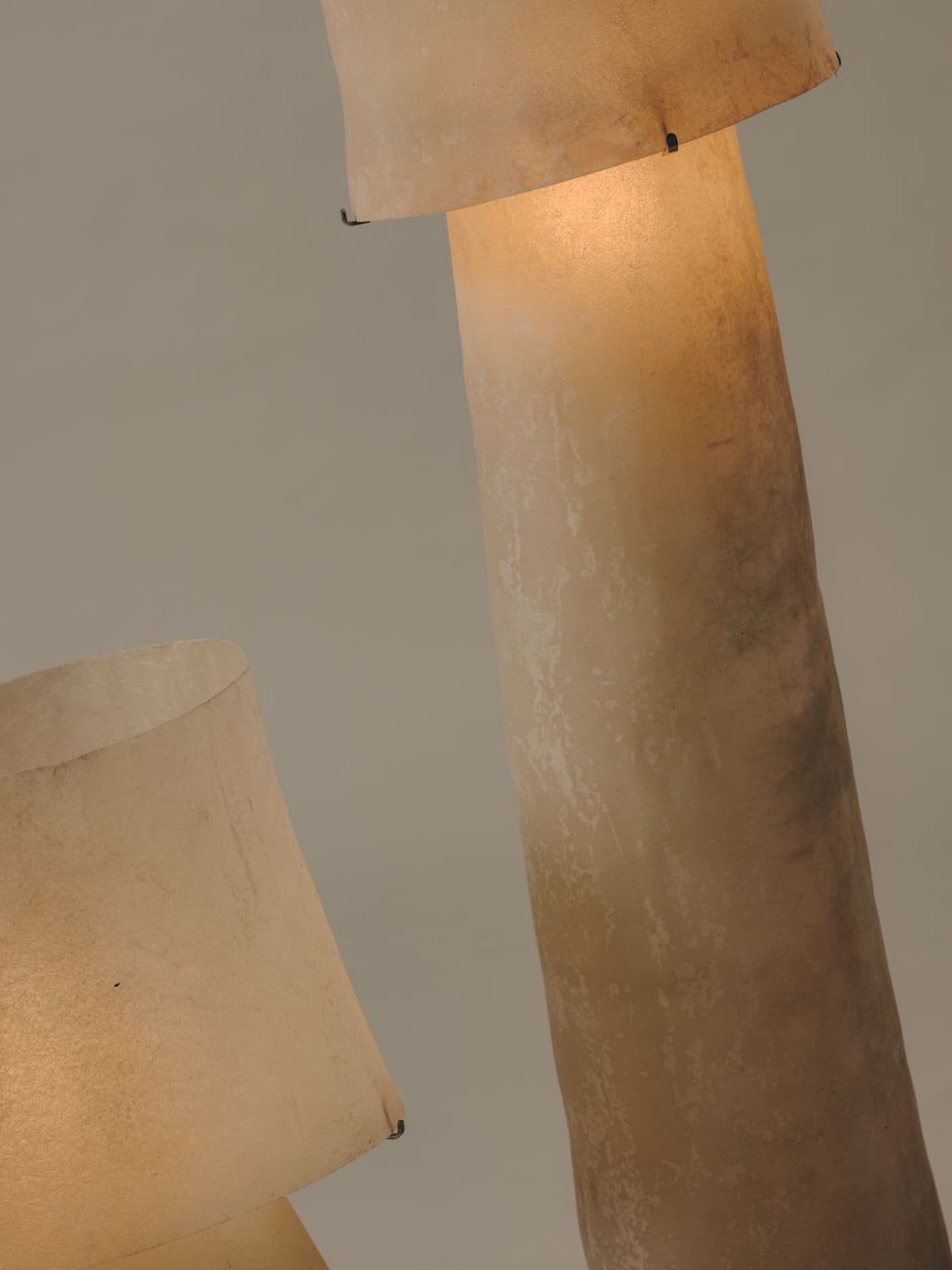 Kilzi-designer_lighting_furniture_luxury-design_The-Mush-Lamp-Tower_3