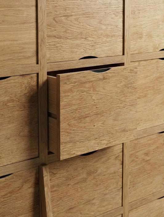 The ''Wei'' Cupboard