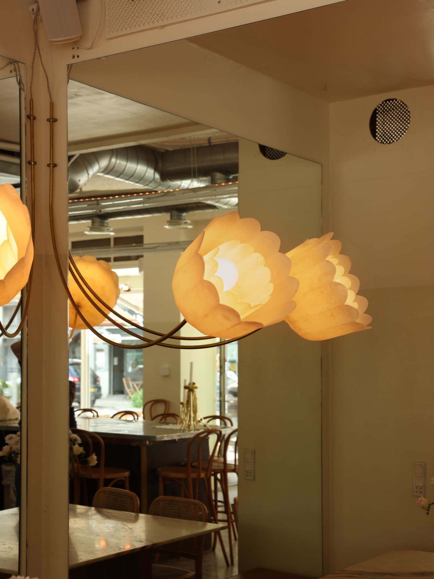 The ¨Feather¨ Wall lamp Model 3