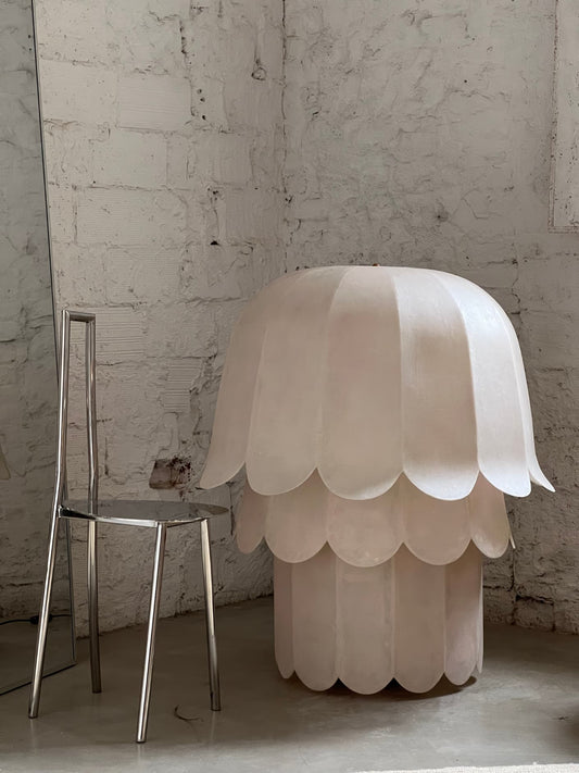 The ¨Frather¨ Floor Lamp