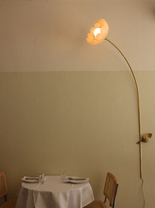 The ¨Feathher¨ Wall Lamp Model 2