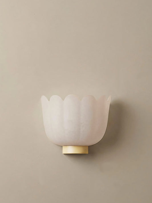 The ¨Feather¨ Wall Lamp