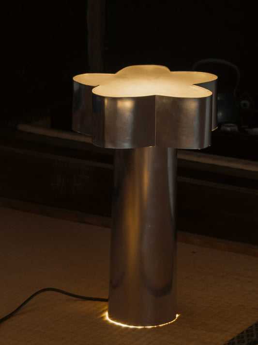 The ''Compass'' Flower Lamp image 0