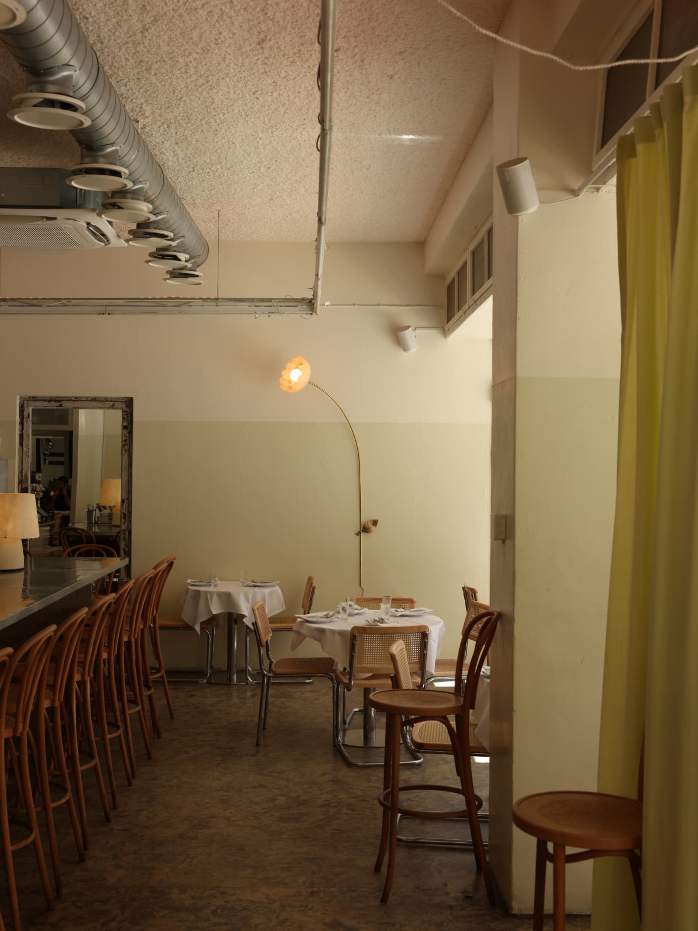The ¨Feathher¨ Wall Lamp Model 2