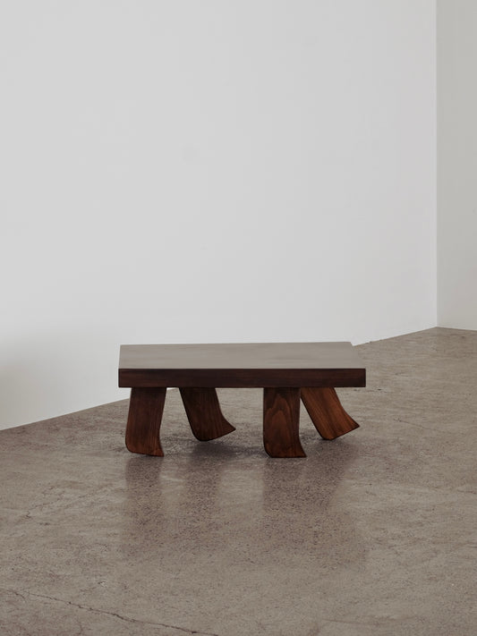 The ¨Barefoot¨ coffee table