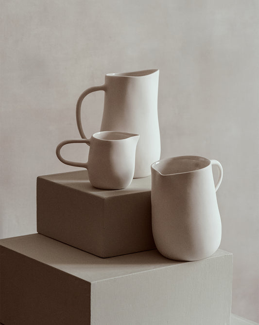 Kilzi_Designer-Object_Collectible-design_Spanish-designer_Design-Miami_Family-Jugs_Organic-design_Brutalist-design_Contemporary-object_Design-Objects_-Porcelain_THE-FAMILY-JUGS_DAD-6