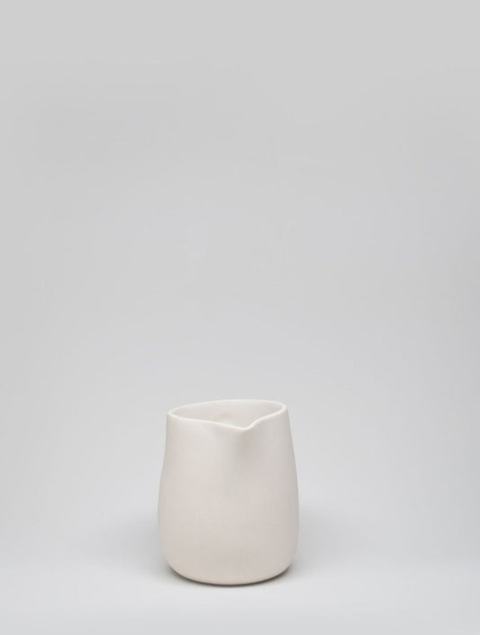 Kilzi_Designer-Object_Collectible-design_Spanish-designer_Design-Miami_Family-Jugs_Organic-design_Brutalist-design_Contemporary-object_Design-Objects_-Porcelain_THE-FAMILY-JUGS_KID-1