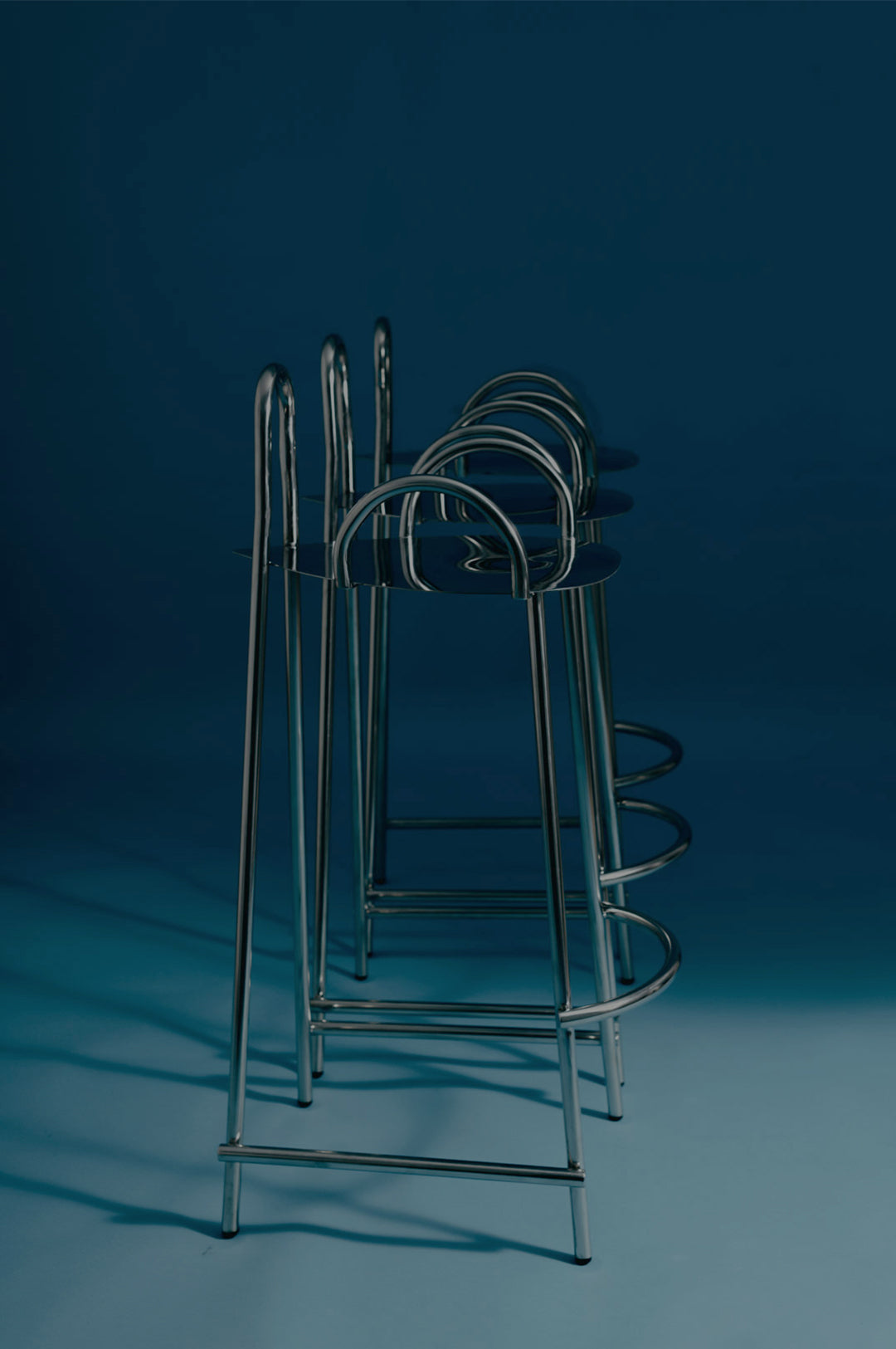 Kilzi_Designer-Chair_Collectible-design_Spanish-designer_Design-Miami_Tumble-Chairs_Organic-design_Brutalist-design_Contemporary-seating_Design-Chairs_Stainless-Chair_THE-TUMBLE-CHAIR_STOOL-5
