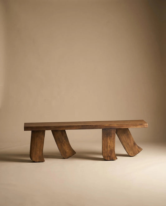 The ¨Barefoot¨ bench